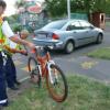 Kerkprúton hajtott autnak egy biciklis Nyíregyhzn