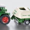 Fendt Traktor mit Krone Groballenpresse BigPack
