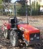 AGT 830 as traktor gyri munkaeszkzeivel elad