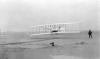 A Wright fivérek Orville és Wilbur Wright nevét elsősorban az első gyakorlatban működő repülőgép megtervezésével és megépítésével kapcsolatban és az első irányítható motorral hajtott levegőnél nehezebb eszközzel való repülés kapcsán ismerhetjük