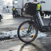 Kamion döntötte fel az elektromos kerékpárt Nyíregyházán