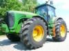 295LE-s John Deere 8520 traktor