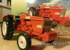 Universal Hobbies; Tractor RENAULT 56 Traktor 1:16 Scale