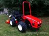 Goldoni kis traktor felszerelseivel elad